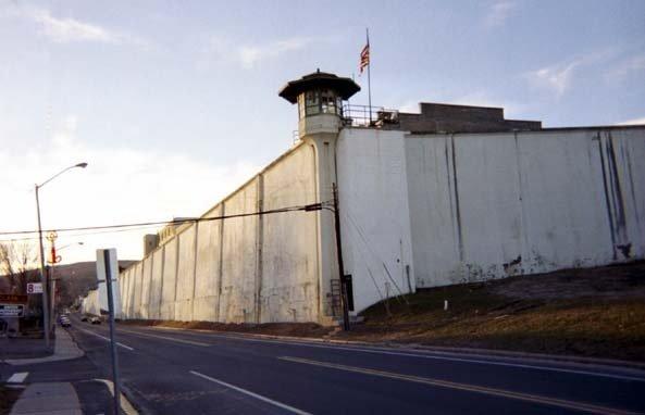 Name:  prisonescape.jpg
Views: 1469
Size:  24.1 KB