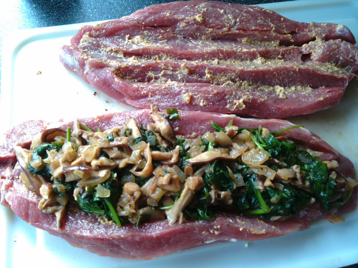 Name:  Stuffed Pork Loin 4D 04.jpg
Views: 505
Size:  393.1 KB