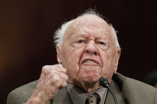 Name:  Mickey-Rooney-DC.jpg
Views: 962
Size:  42.5 KB