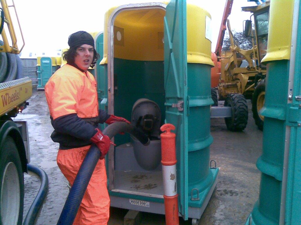 Name:  portable-toilet-cleaner.jpg
Views: 450
Size:  110.6 KB