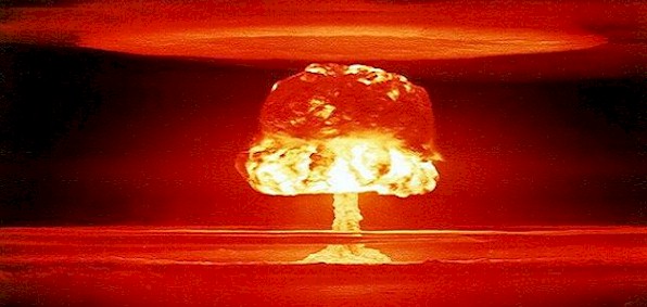 Name:  nuclear_blast4.jpg
Views: 353
Size:  41.9 KB