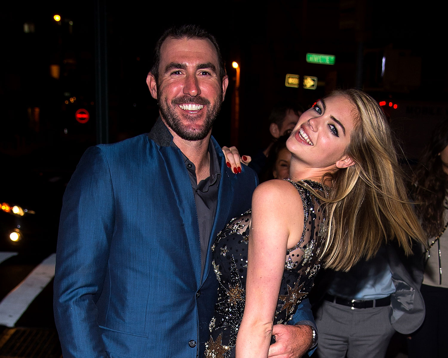 Name:  Justin-Verlander-Kate-Upton-1500-Funny.jpg
Views: 162
Size:  331.4 KB