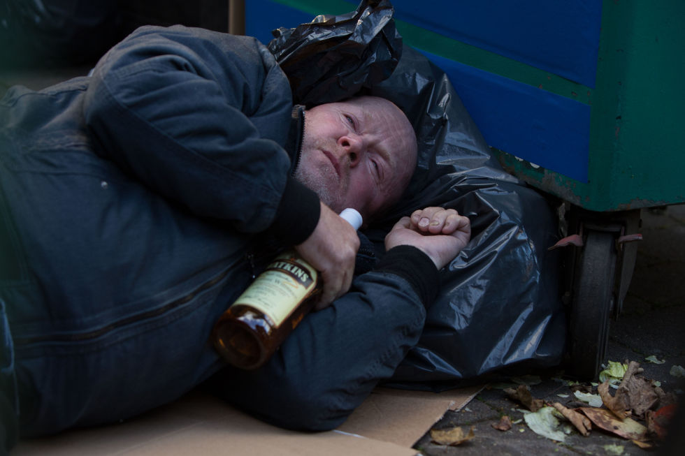 Name:  gallery-1450887901-soaps-eastenders-w20e5212-03.jpg
Views: 408
Size:  76.9 KB