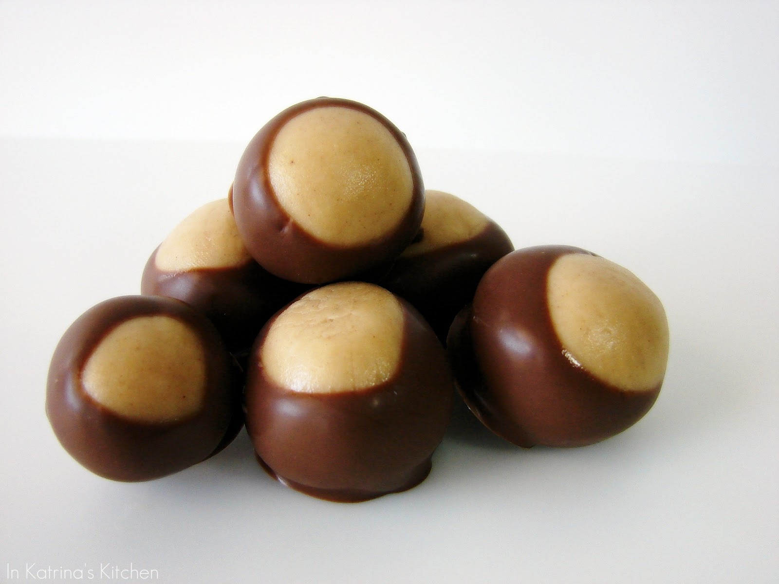 Name:  Buckeyes+010wm.jpg
Views: 277
Size:  148.9 KB