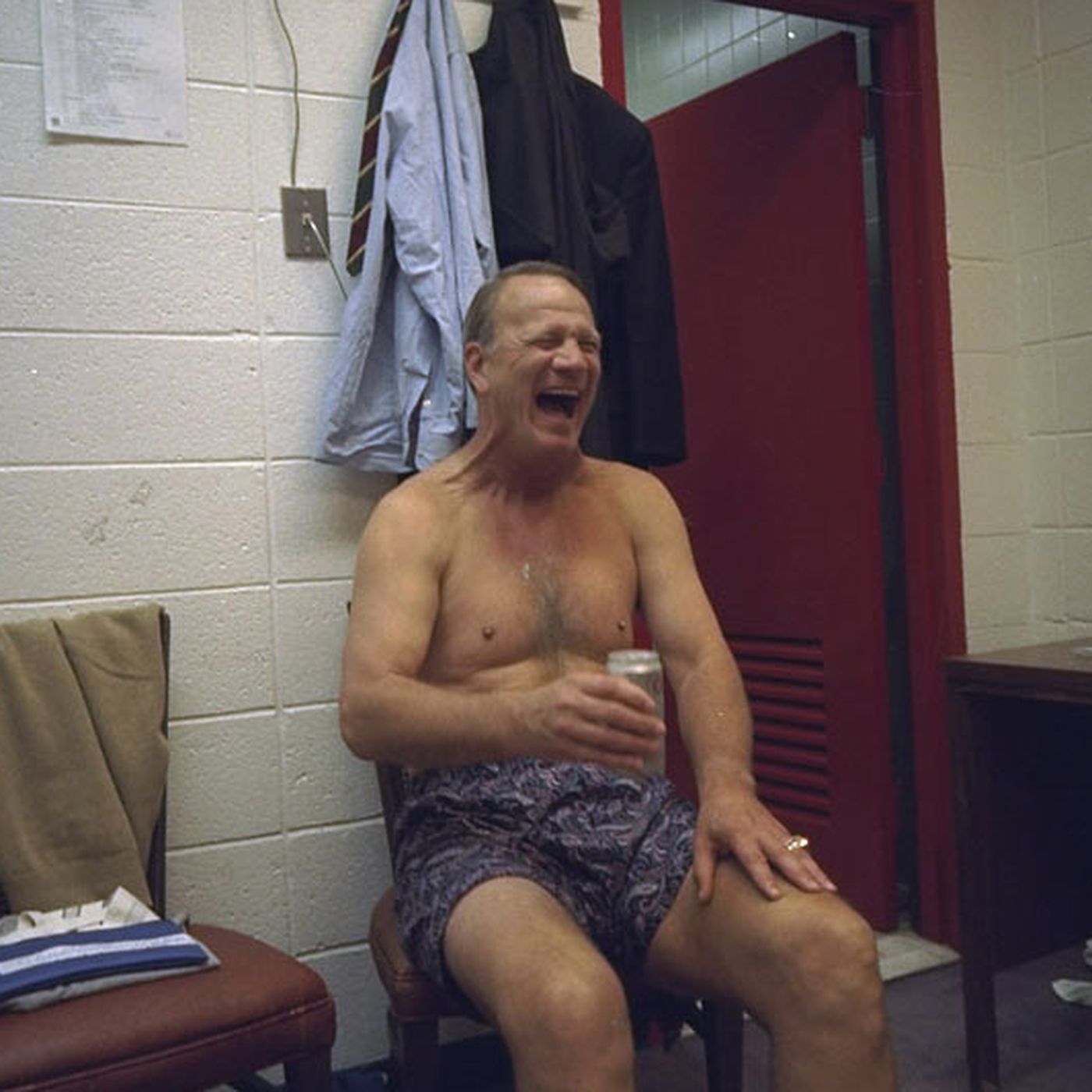 Name:  barry-switzer.0.jpg
Views: 511
Size:  152.5 KB
