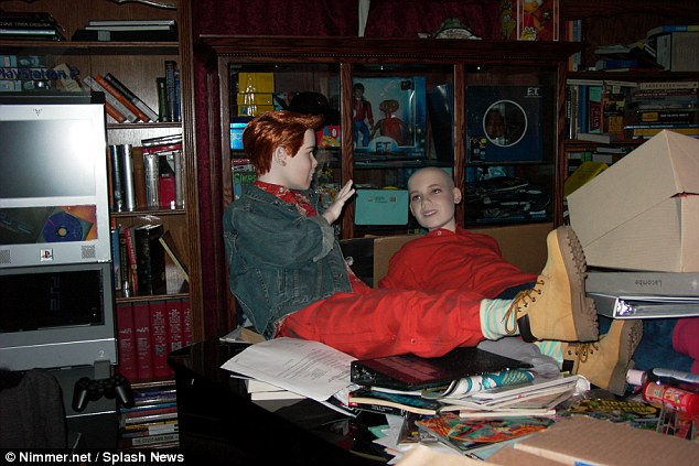 Name:  mj 9.jpg
Views: 617
Size:  80.7 KB