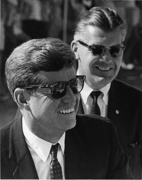 Name:  Screenshot_2019-09-27 president kennedy at DuckDuckGo.png
Views: 918
Size:  385.8 KB