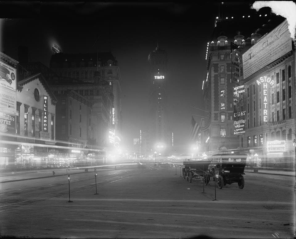 Name:  Times Square 1911.jpg
Views: 472
Size:  94.9 KB