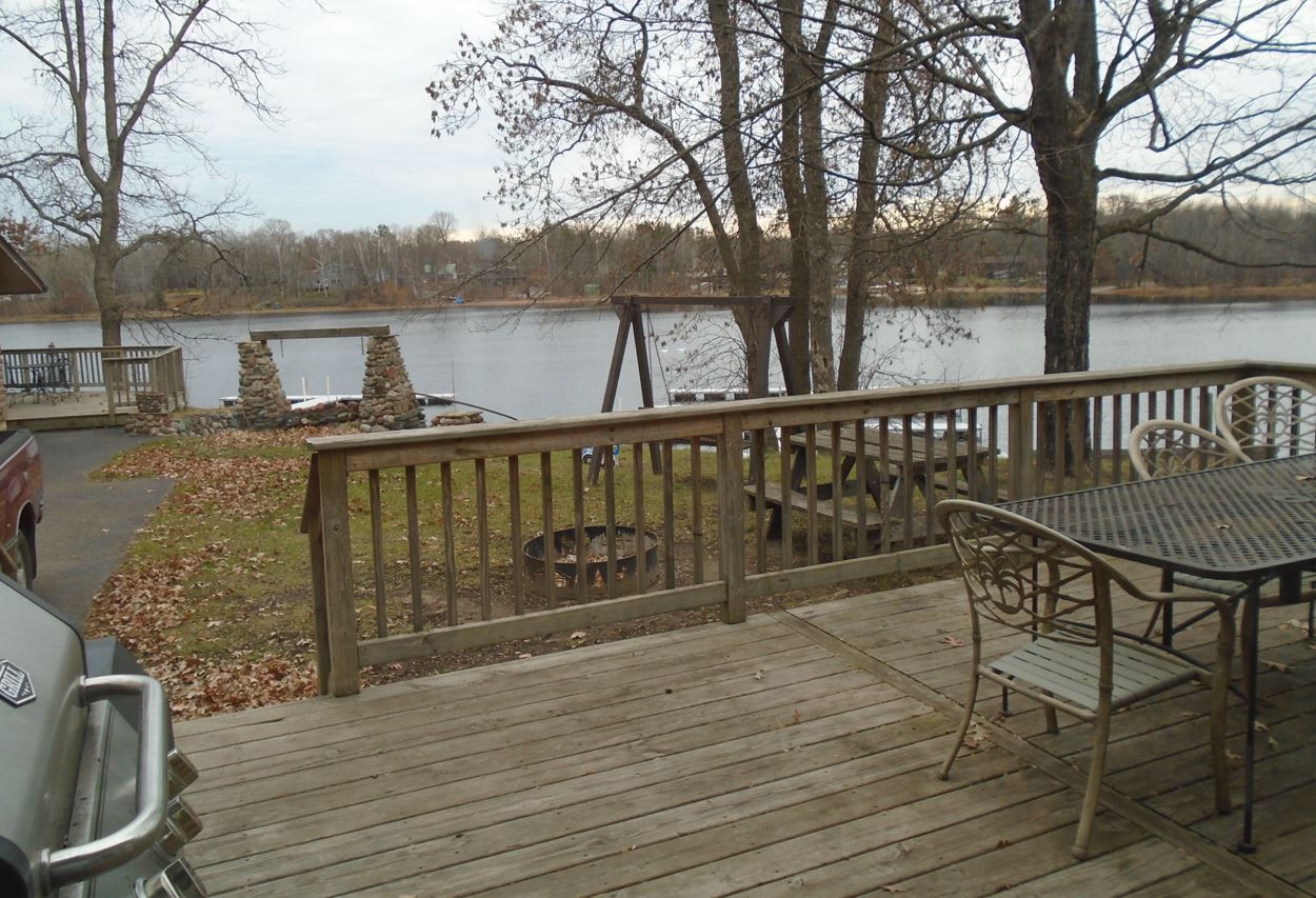 Name:  early fishing hut 4.JPG
Views: 173
Size:  224.2 KB