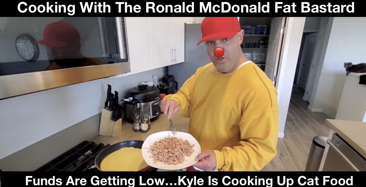 Name:  KyleCooking.jpeg
Views: 118
Size:  192.3 KB