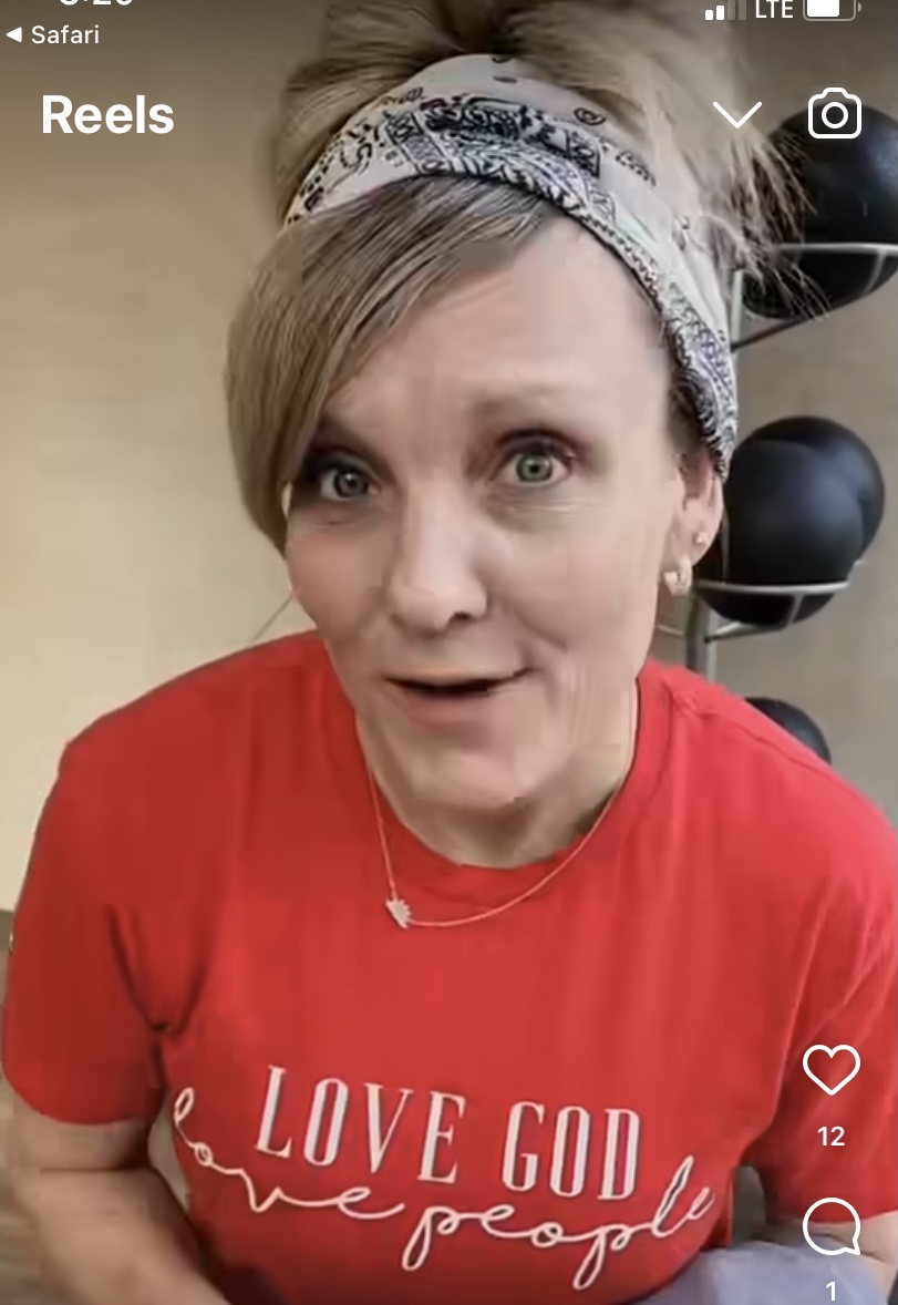 Name:  StacyNoMakeUp.jpeg
Views: 124
Size:  165.8 KB