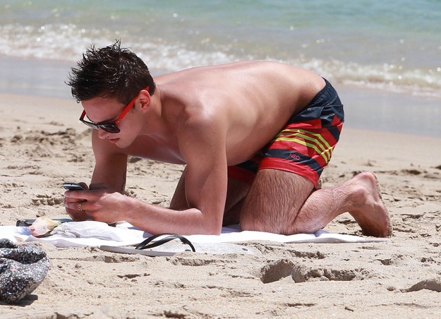 Name:  tom-daley-beach.jpg
Views: 603
Size:  236.0 KB