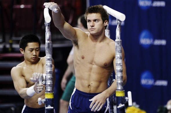 Name:  sam-mikulak-shirtless.jpg
Views: 4531
Size:  149.6 KB