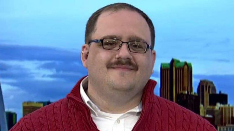 Name:  694940094001_5165249193001_Undecided-voter-Ken-Bone-becomes-overnight-debate-star.jpg
Views: 159
Size:  36.7 KB