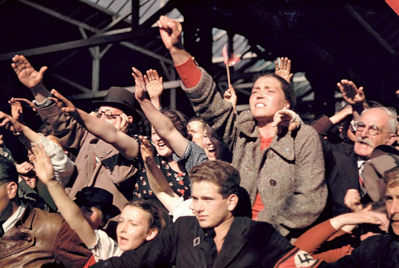 Name:  Crowds cheering Hitler.jpg
Views: 504
Size:  190.5 KB