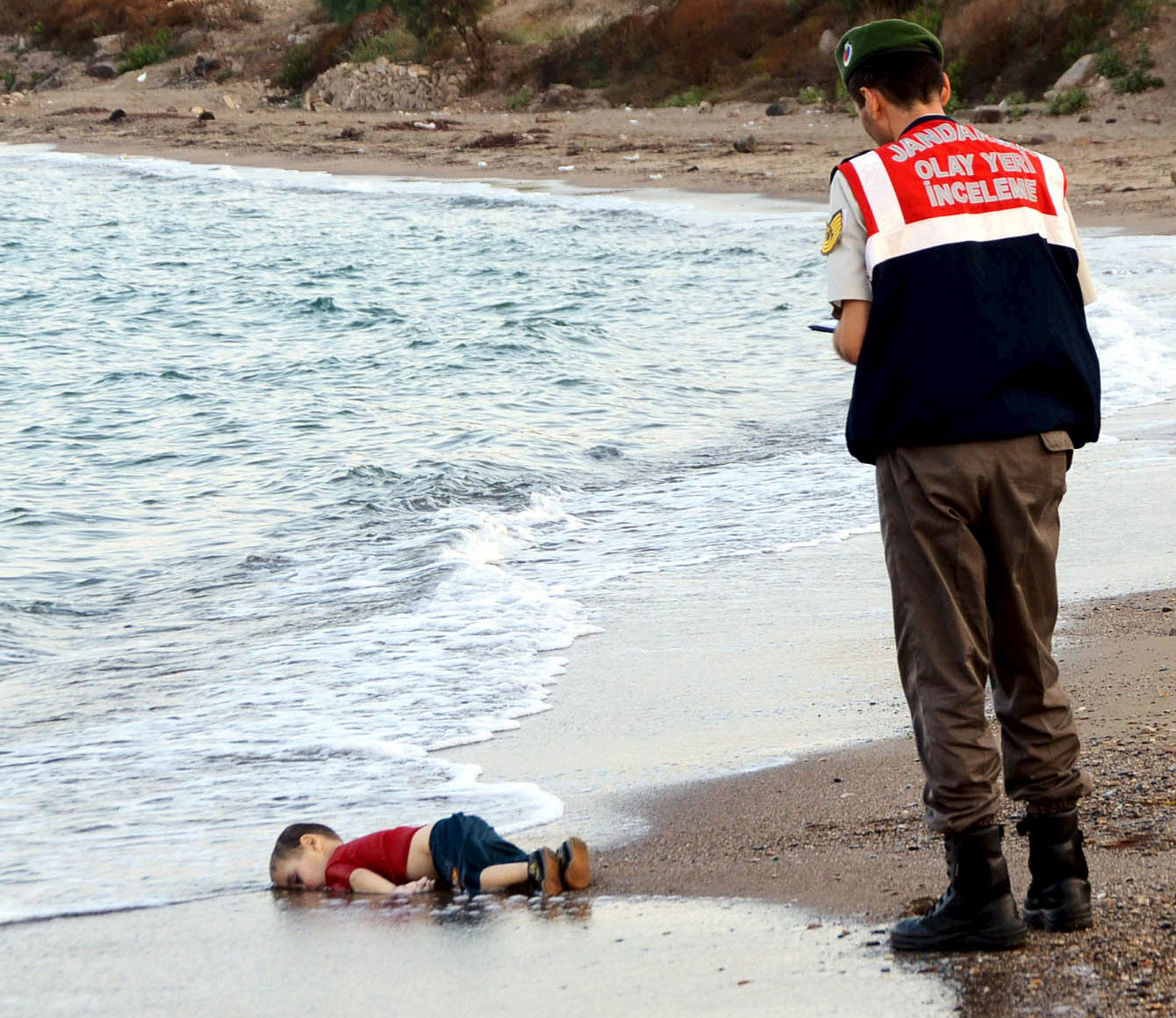 Name:  syrian-migrant-boy-turkey.jpg
Views: 280
Size:  628.0 KB